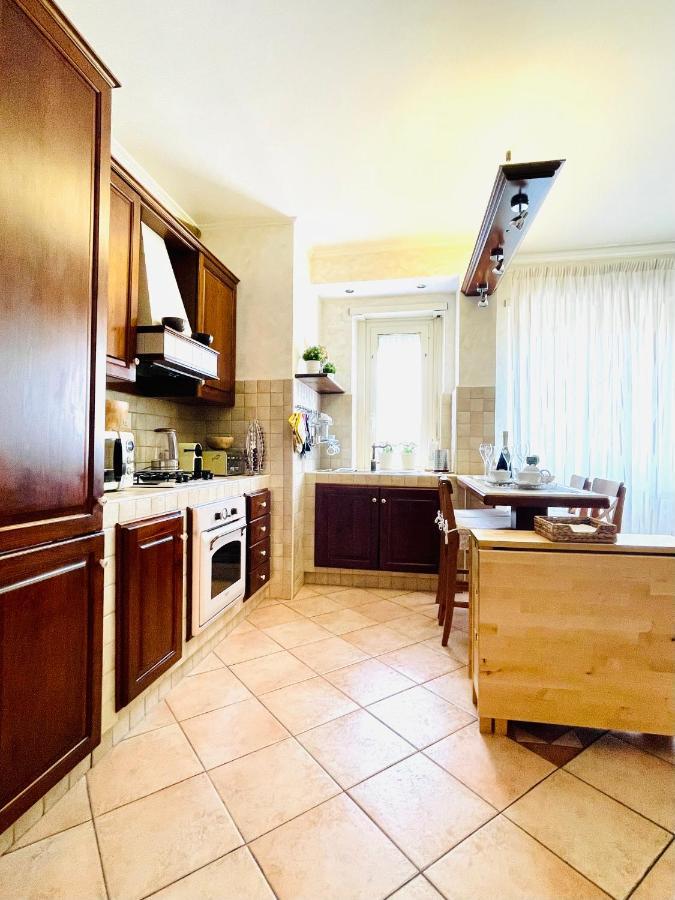 Charming House Roma Apartment ภายนอก รูปภาพ
