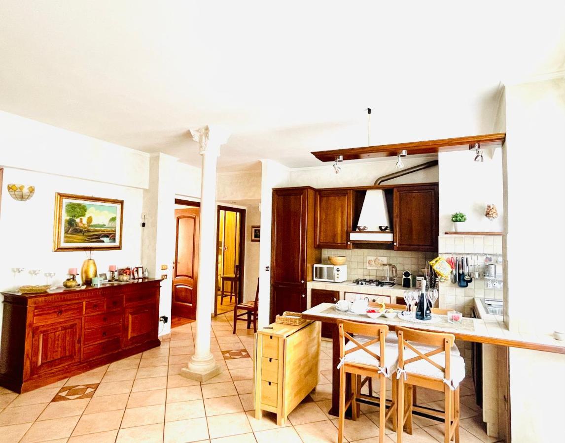 Charming House Roma Apartment ภายนอก รูปภาพ