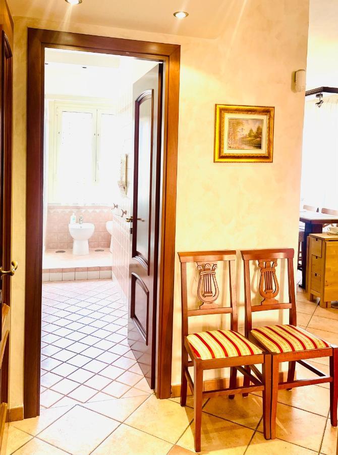 Charming House Roma Apartment ภายนอก รูปภาพ