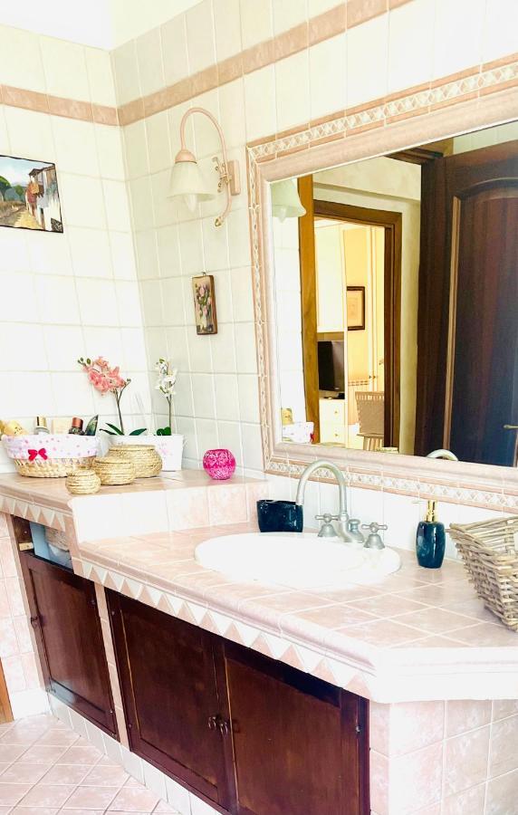 Charming House Roma Apartment ภายนอก รูปภาพ